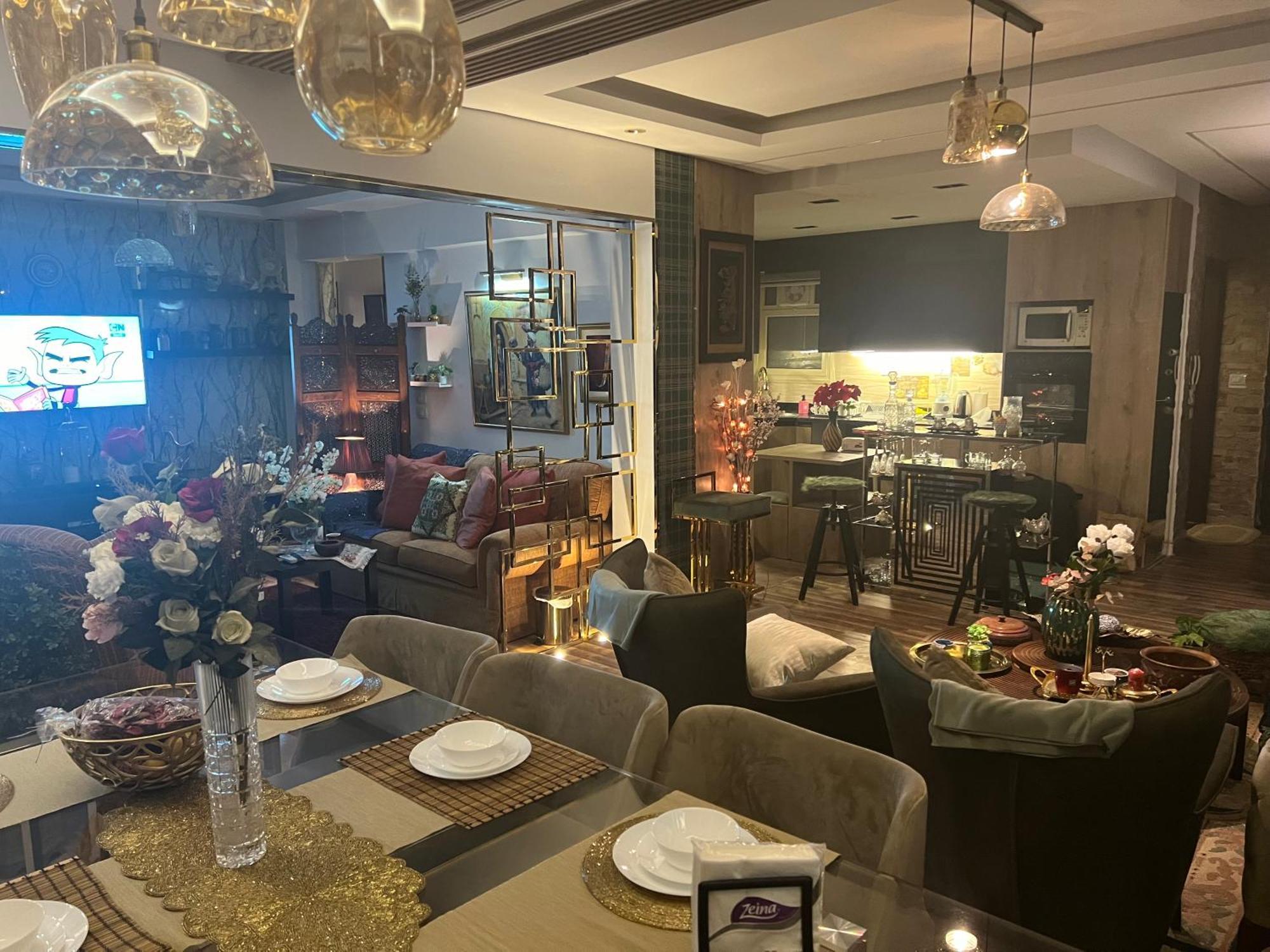 Appartamento شقه مفروشه فاخره بالقاهره الجديده New Cairo Esterno foto