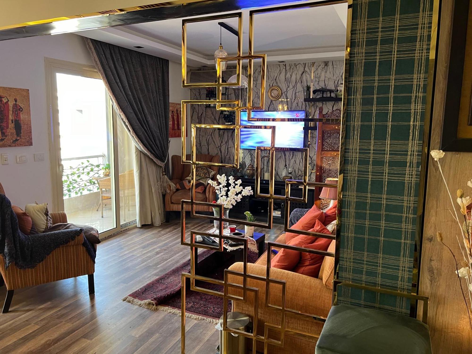 Appartamento شقه مفروشه فاخره بالقاهره الجديده New Cairo Esterno foto